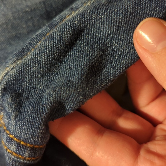 Distressed Jeans - Picture 4 of 4